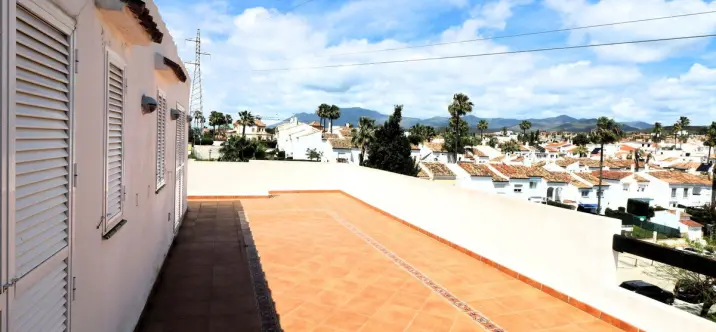 Sale of penthouse duplex in Bel Air 2