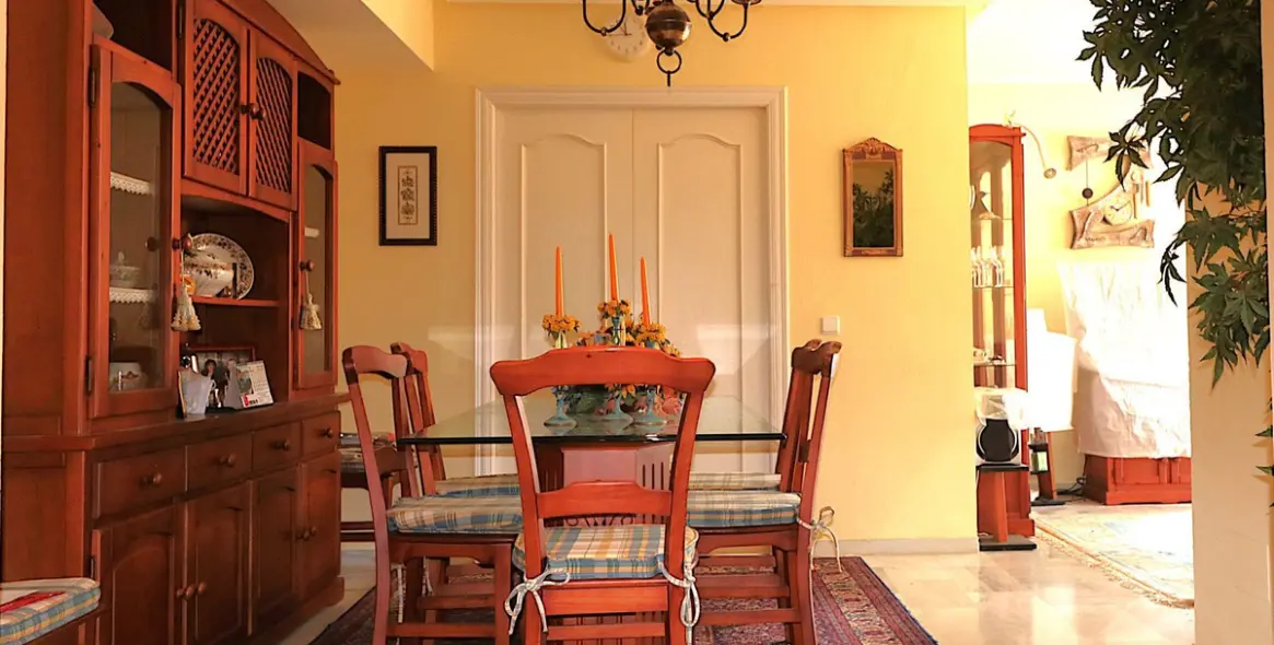 Sale of penthouse duplex in Bel Air 4