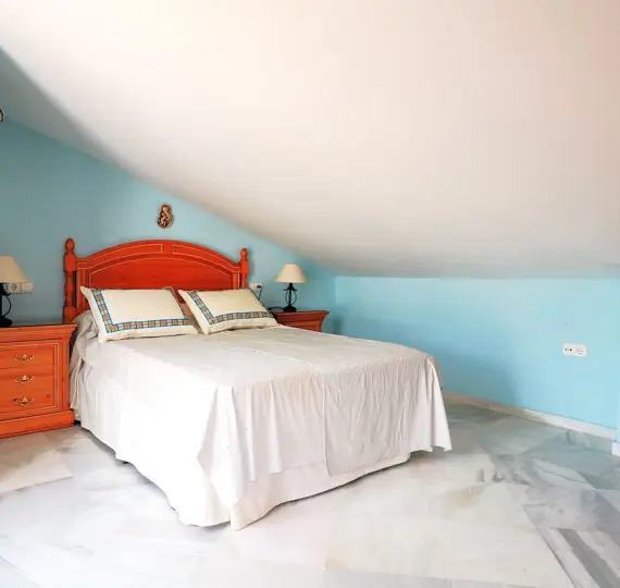 Sale of penthouse duplex in Bel Air