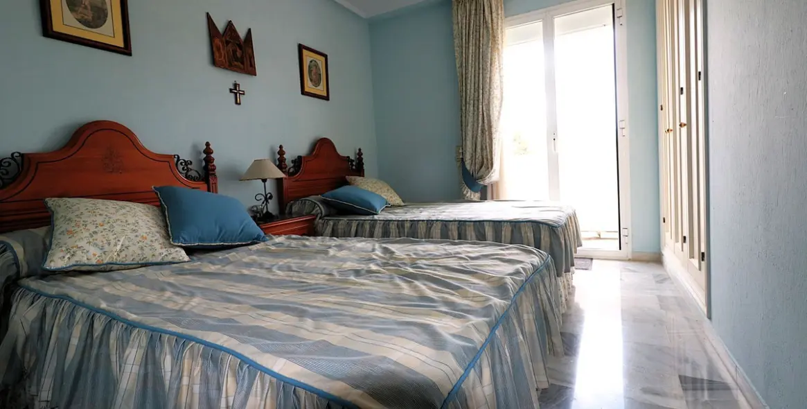 Sale of penthouse duplex in Bel Air 9