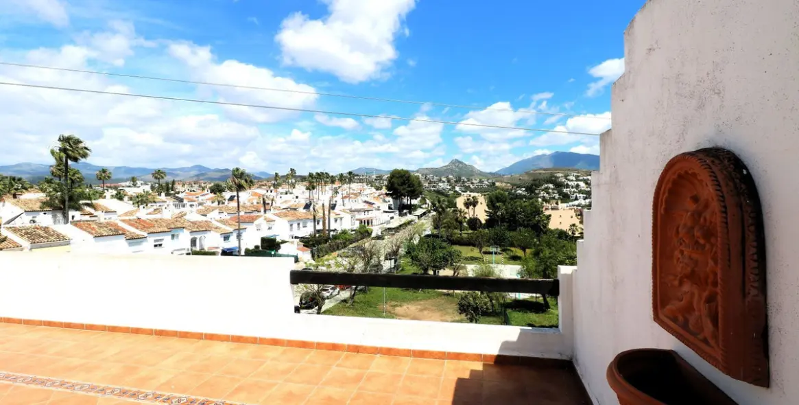 Sale of penthouse duplex in Bel Air 33