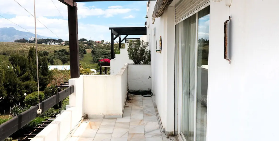 Sale of penthouse duplex in Bel Air 42