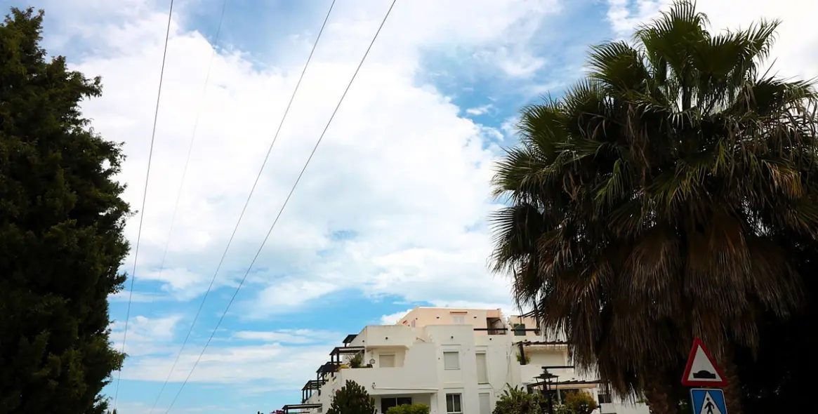 Sale of penthouse duplex in Bel Air 54