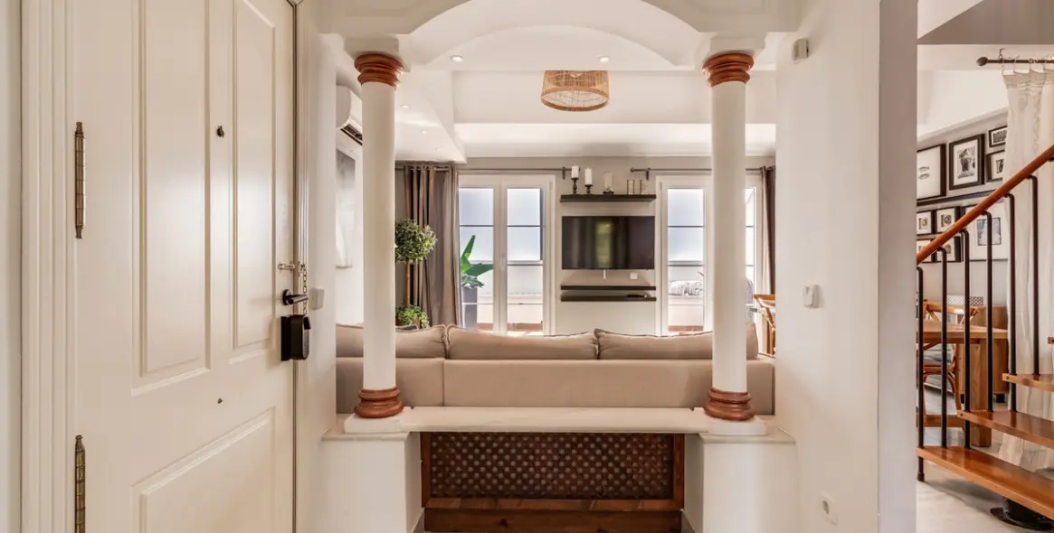 Продажа двухуровневого пентхауса в Nueva Andalucía 2