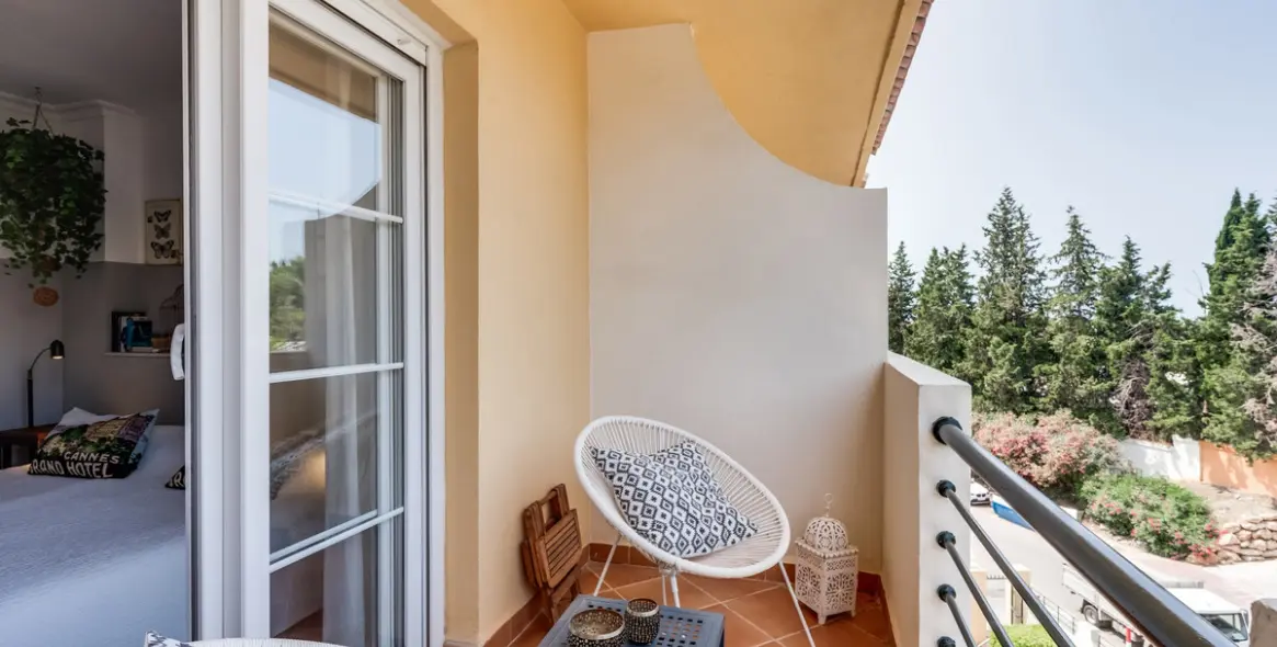 Продажа двухуровневого пентхауса в Nueva Andalucía 9