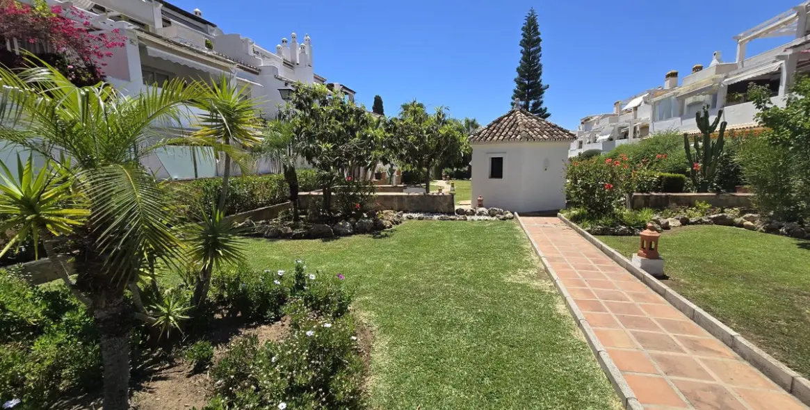 Sale of ground floor apartment in Marbella 5