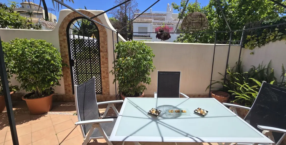 Sale of ground floor apartment in Marbella 8
