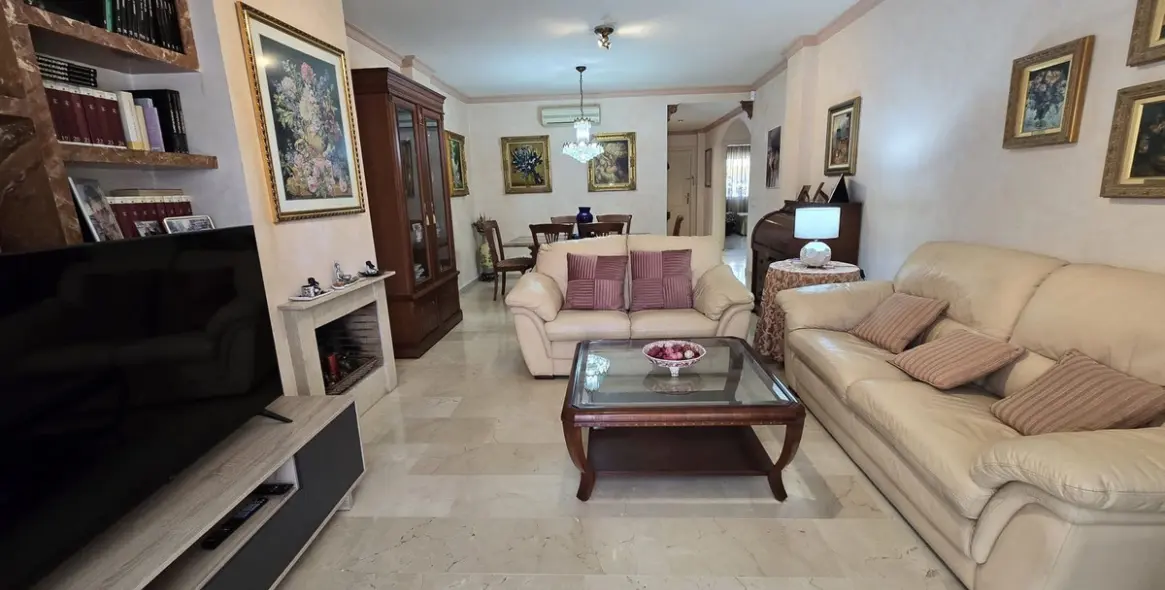 Sale of ground floor apartment in Marbella 18