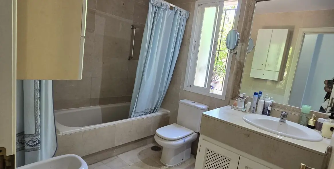 Sale of ground floor apartment in Marbella 33