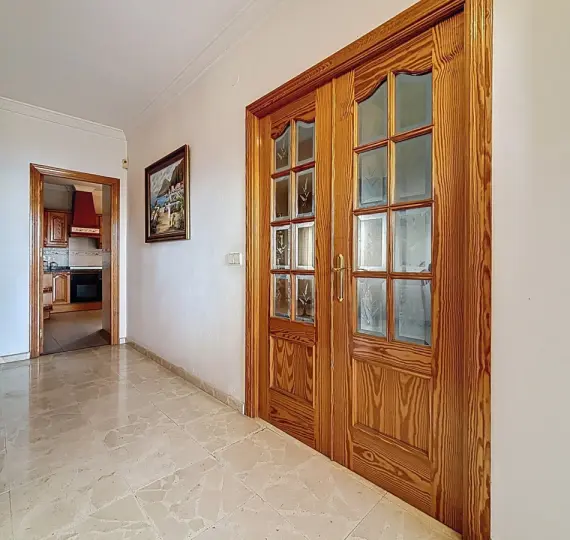 Oтдельно стоящая вилла R5004631