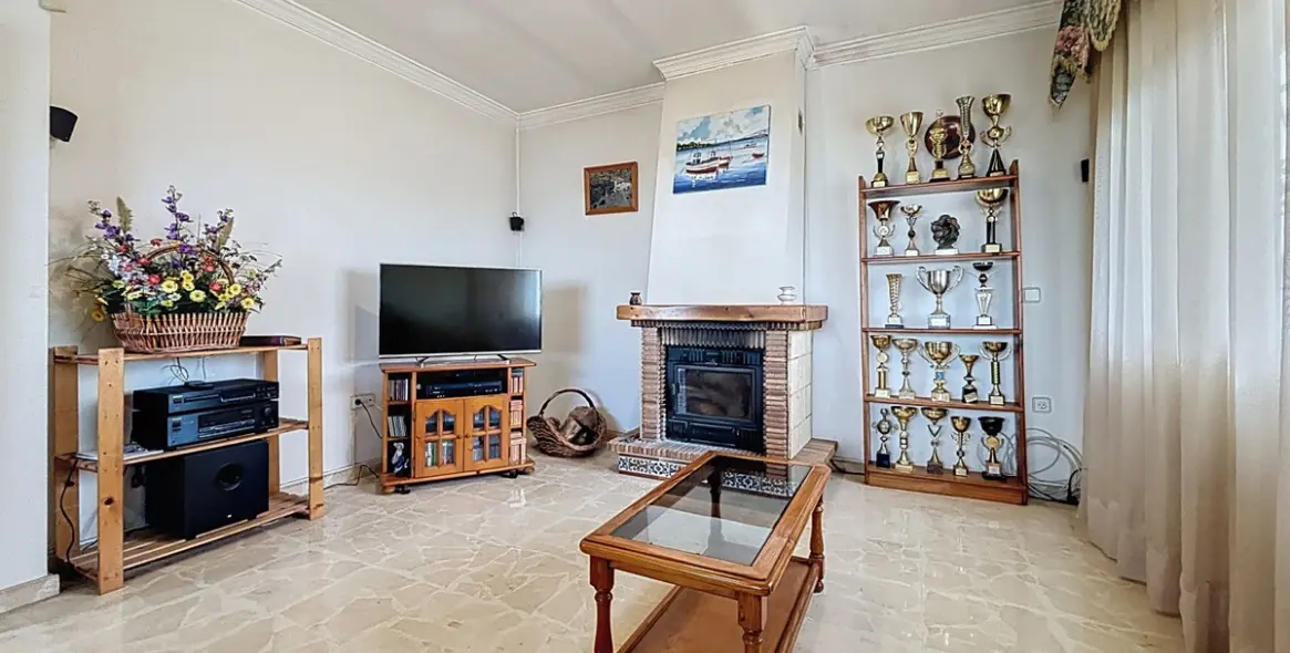 Продажа  отдельно стоящей виллы в Costa del Sol East 6