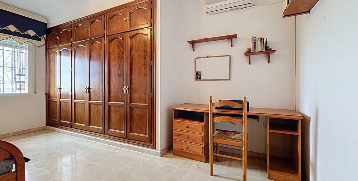 Продажа  отдельно стоящей виллы в Chilches 23