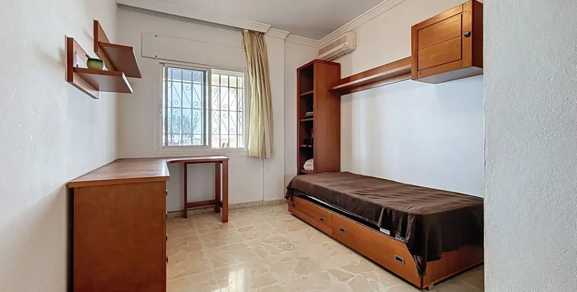 Продажа  отдельно стоящей виллы в Chilches 28