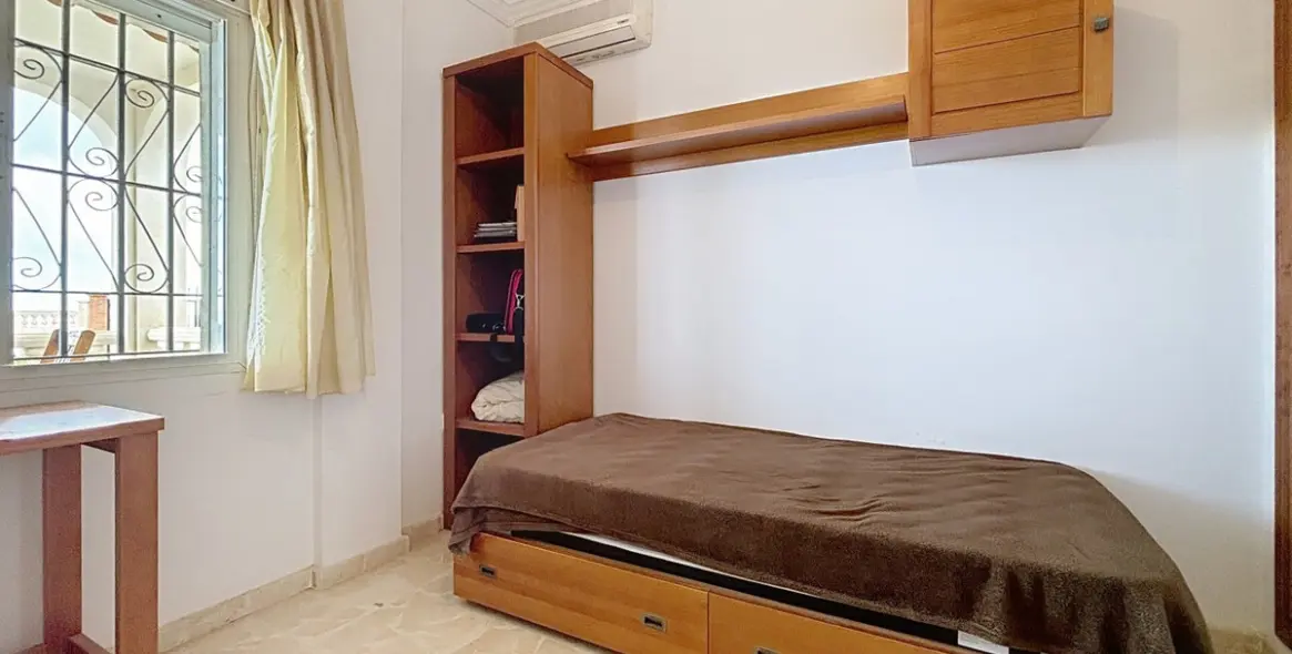 Продажа  отдельно стоящей виллы в Chilches 29