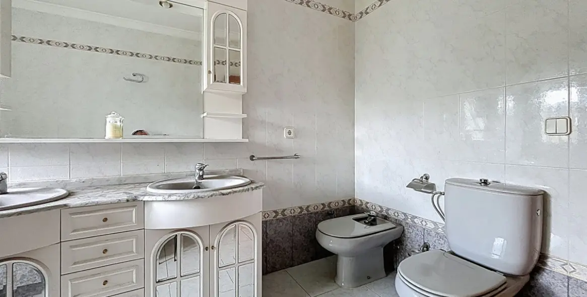 Продажа  отдельно стоящей виллы в Chilches 33