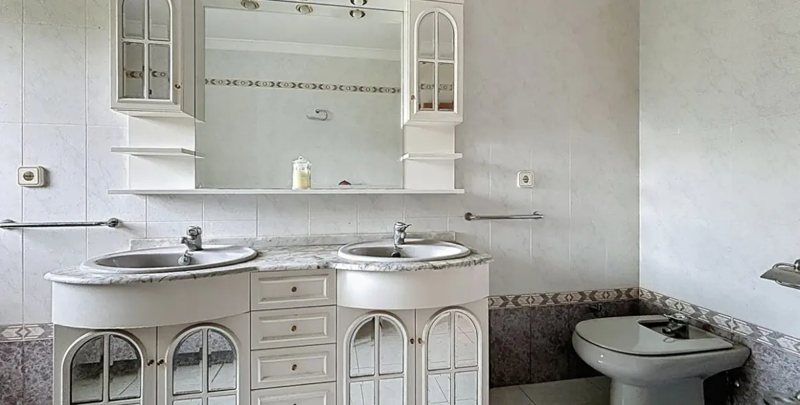 Продажа  отдельно стоящей виллы в Chilches 34