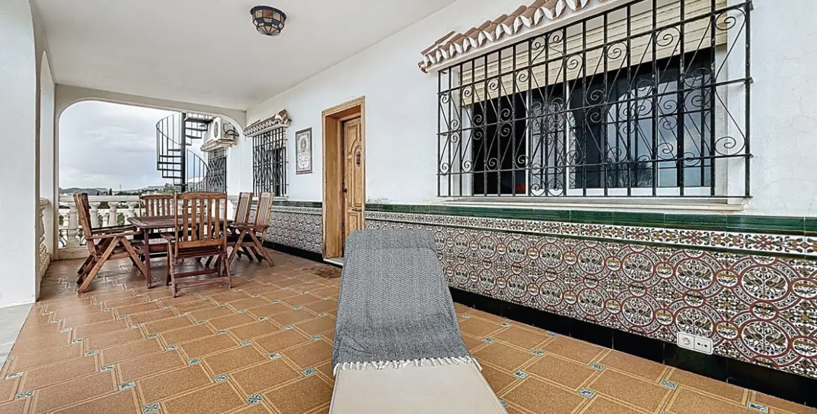 Продажа  отдельно стоящей виллы в Chilches 38