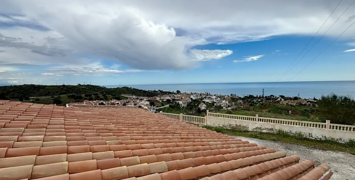 Продажа  отдельно стоящей виллы в Chilches 42