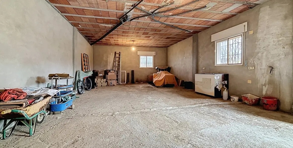 Продажа  отдельно стоящей виллы в Chilches 47