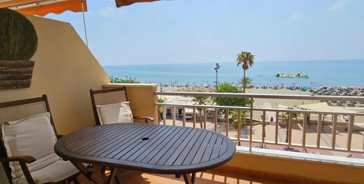 Sale of middle floor apartment in Los Boliches 1