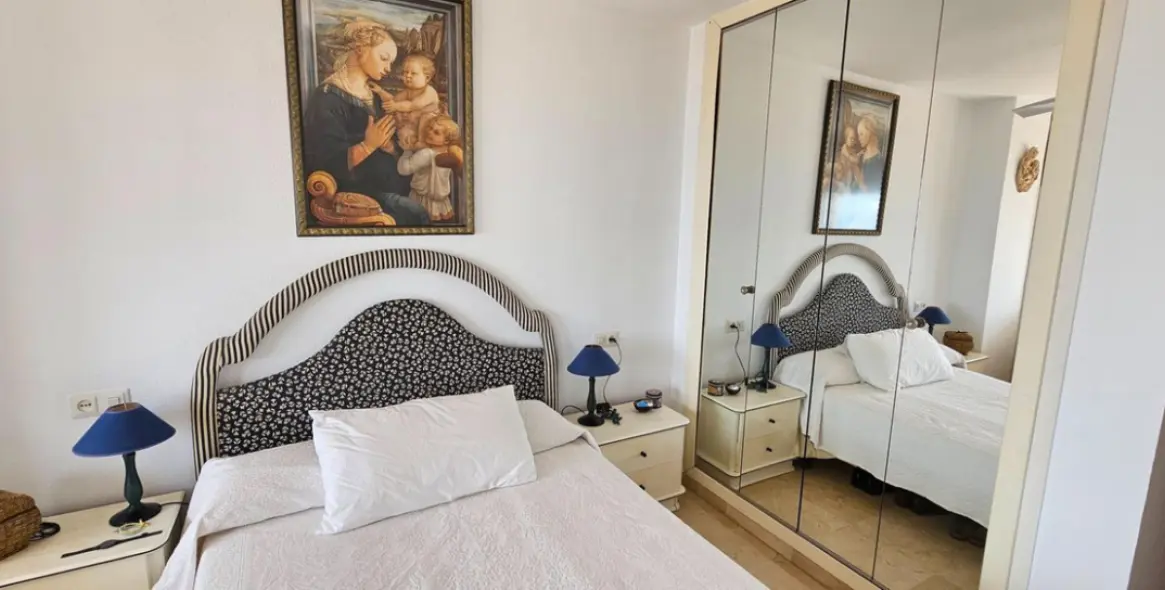 Sale of middle floor apartment in Los Boliches 9