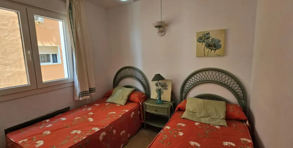 Sale of middle floor apartment in Los Boliches 13