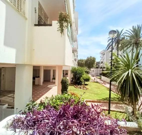Sale of ground floor apartment in La Carihuela