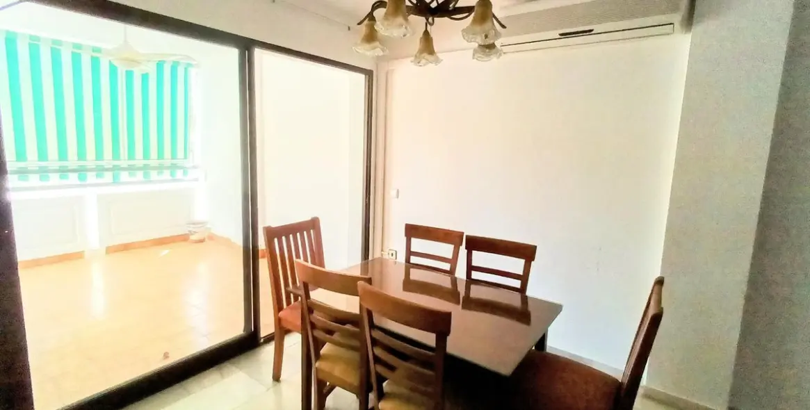 Sale of ground floor apartment in La Carihuela 6