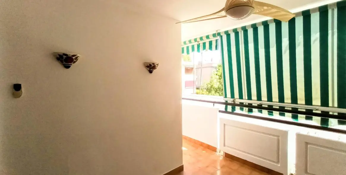 Sale of ground floor apartment in La Carihuela 10