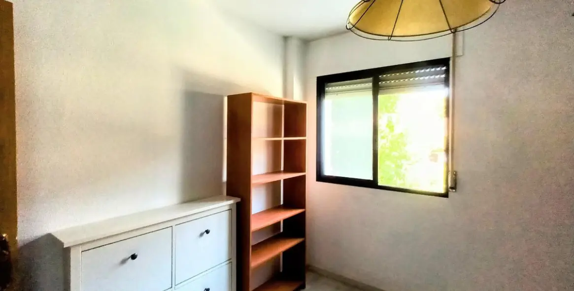 Sale of ground floor apartment in La Carihuela 19