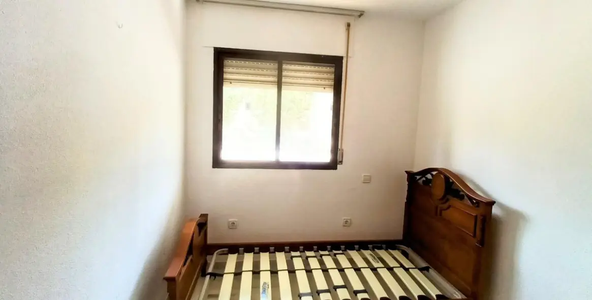 Sale of ground floor apartment in La Carihuela 21