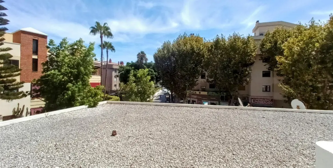 Sale of ground floor apartment in La Carihuela 31