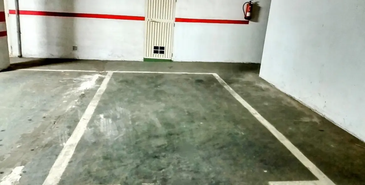 Sale of ground floor apartment in La Carihuela 40