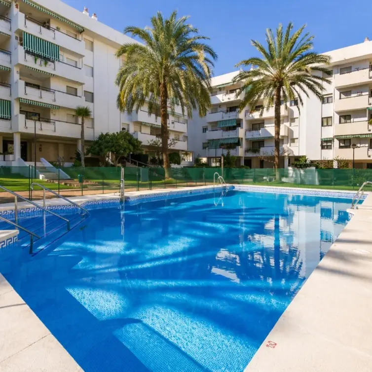 Sale of ground floor apartment in La Carihuela