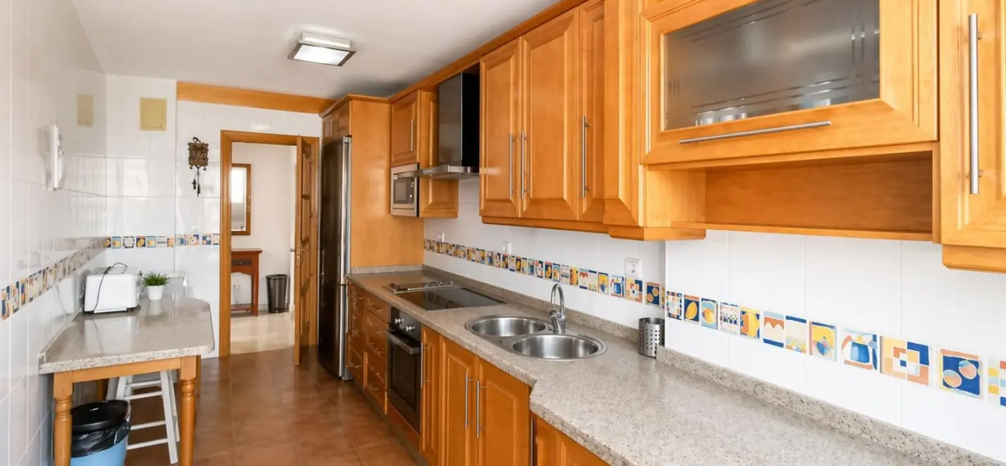 Sale of ground floor apartment in La Carihuela 1