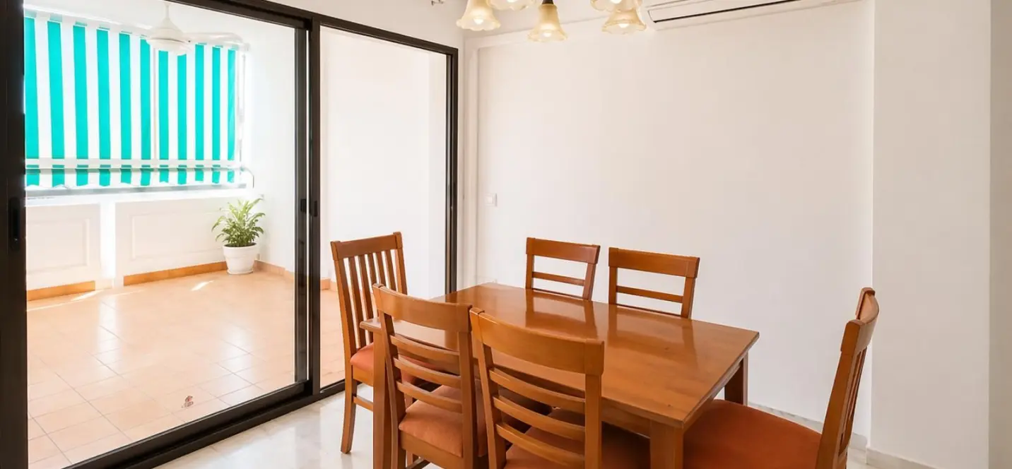Sale of ground floor apartment in La Carihuela 4