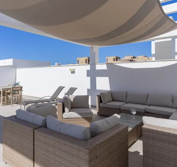 Sale of penthouse in Estepona