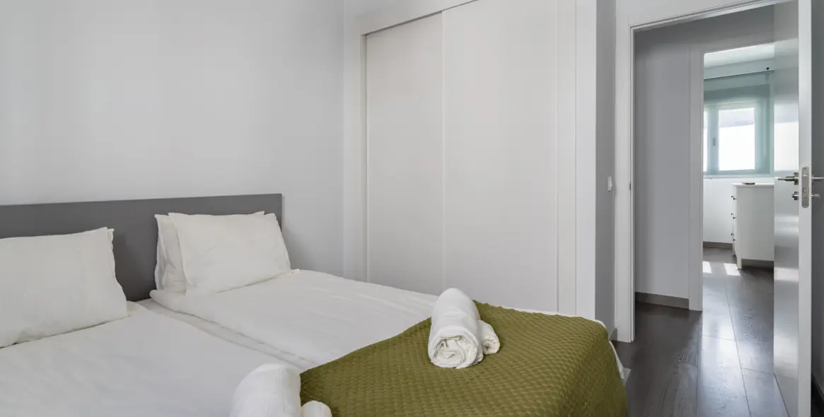 Sale of penthouse in Estepona 15