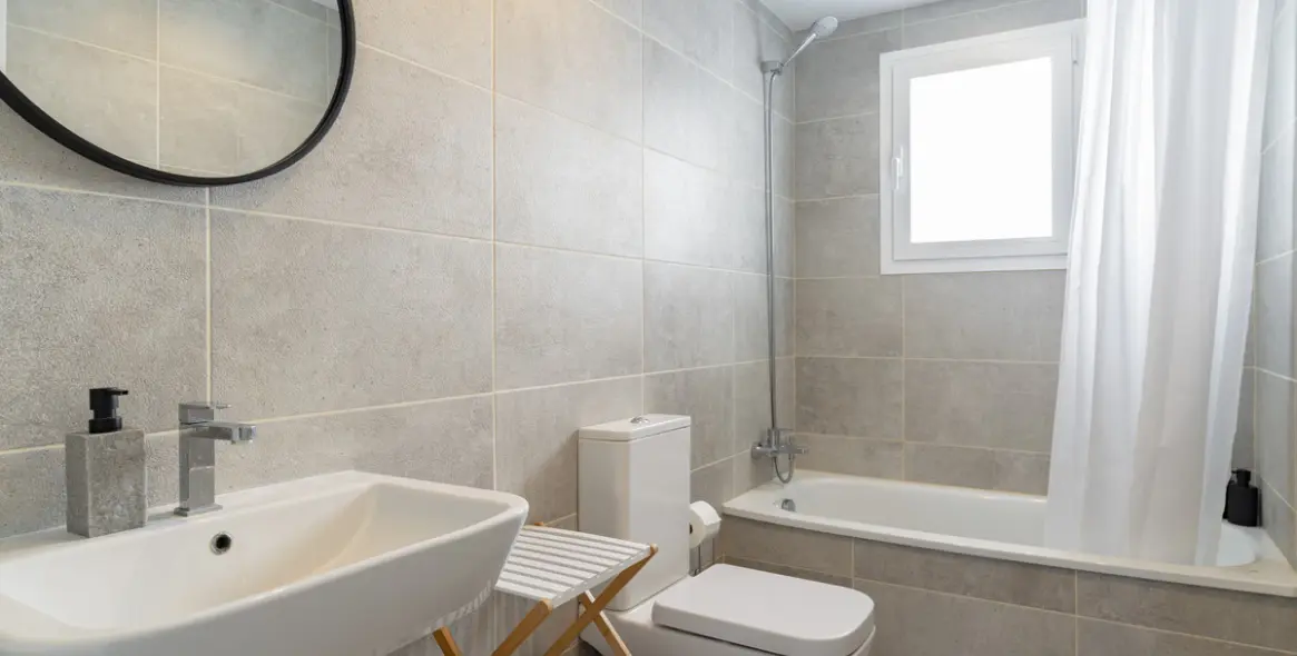 Sale of penthouse in Estepona 17