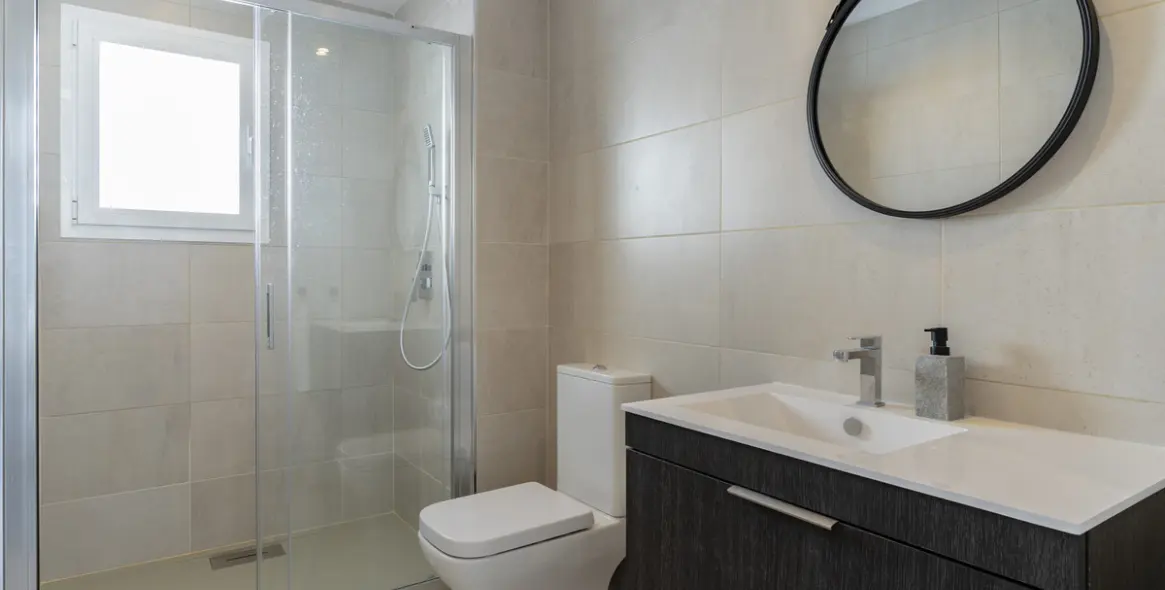 Sale of penthouse in Estepona 18