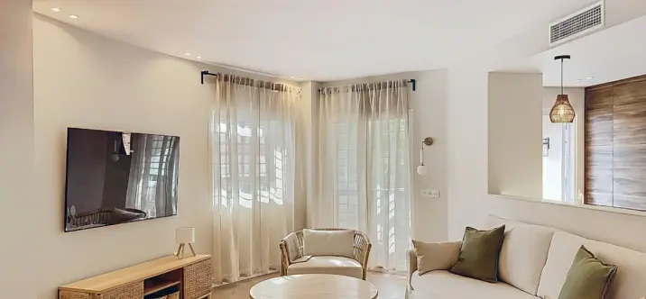 Venta de apartamento en planta baja en Estepona 4