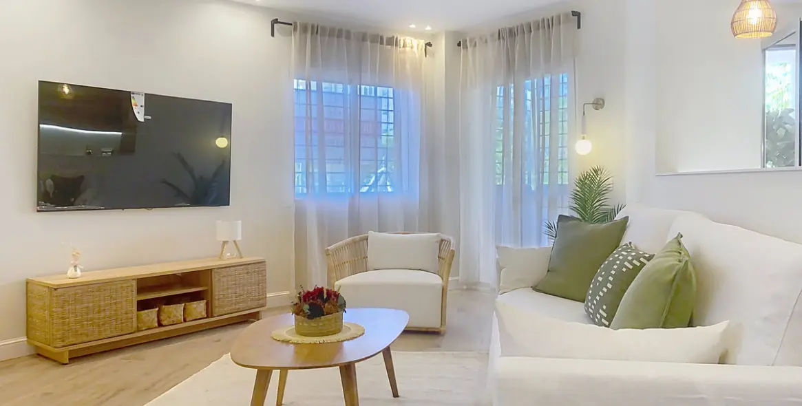 Sale of ground floor apartment in Estepona 11