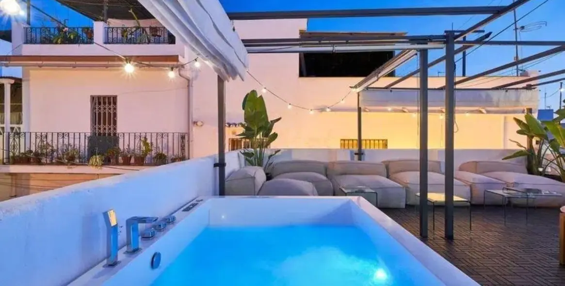 Sale of townhouse in Marbella 2