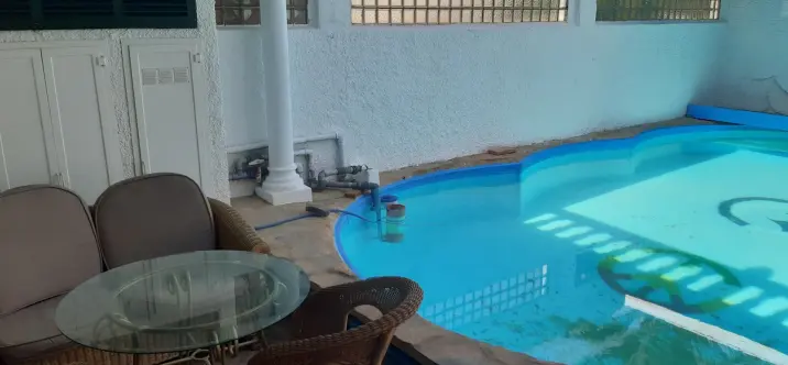 Продажа дома на две семьи в El Rosario 1