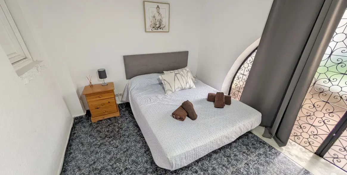 Продажа дома на две семьи в El Rosario 17