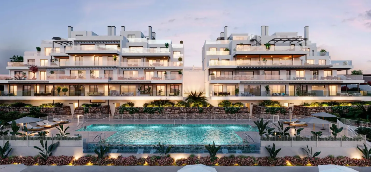 Venta de apartamento en planta baja en Estepona 0