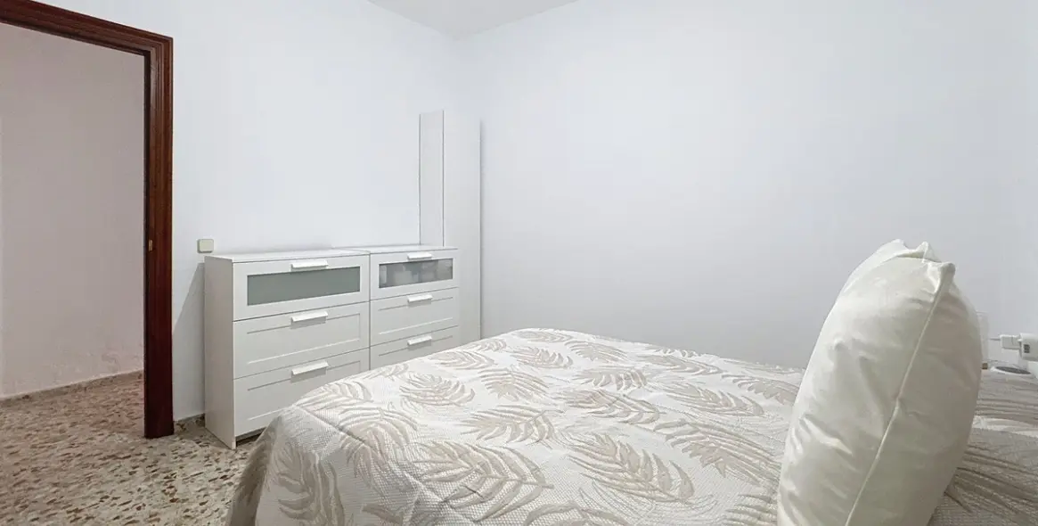 Продажа дома на две семьи в Estepona 25