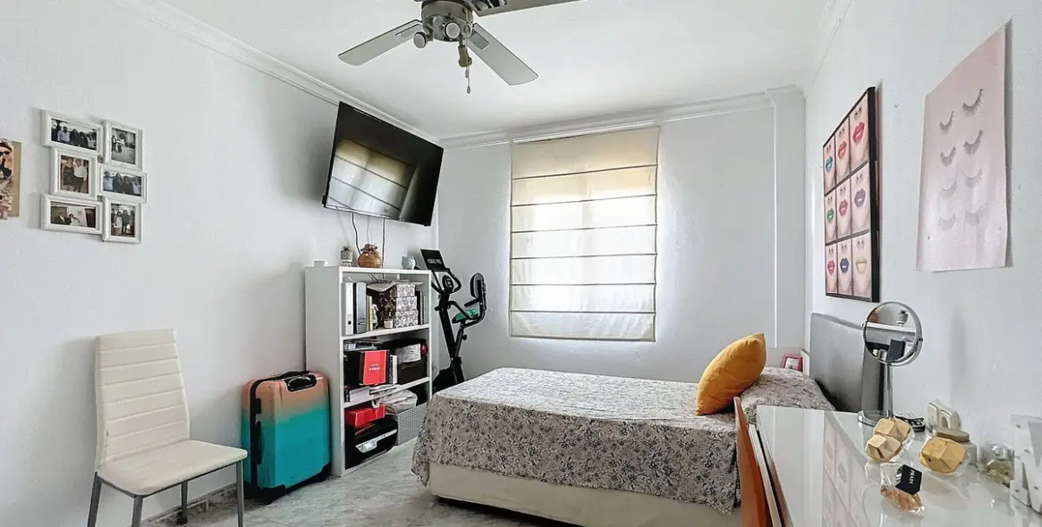 Продажа дома на две семьи в Estepona 26