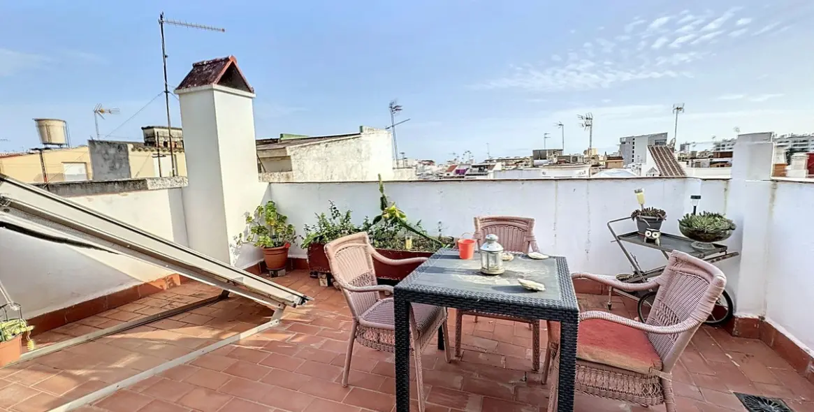 Продажа дома на две семьи в Estepona 35