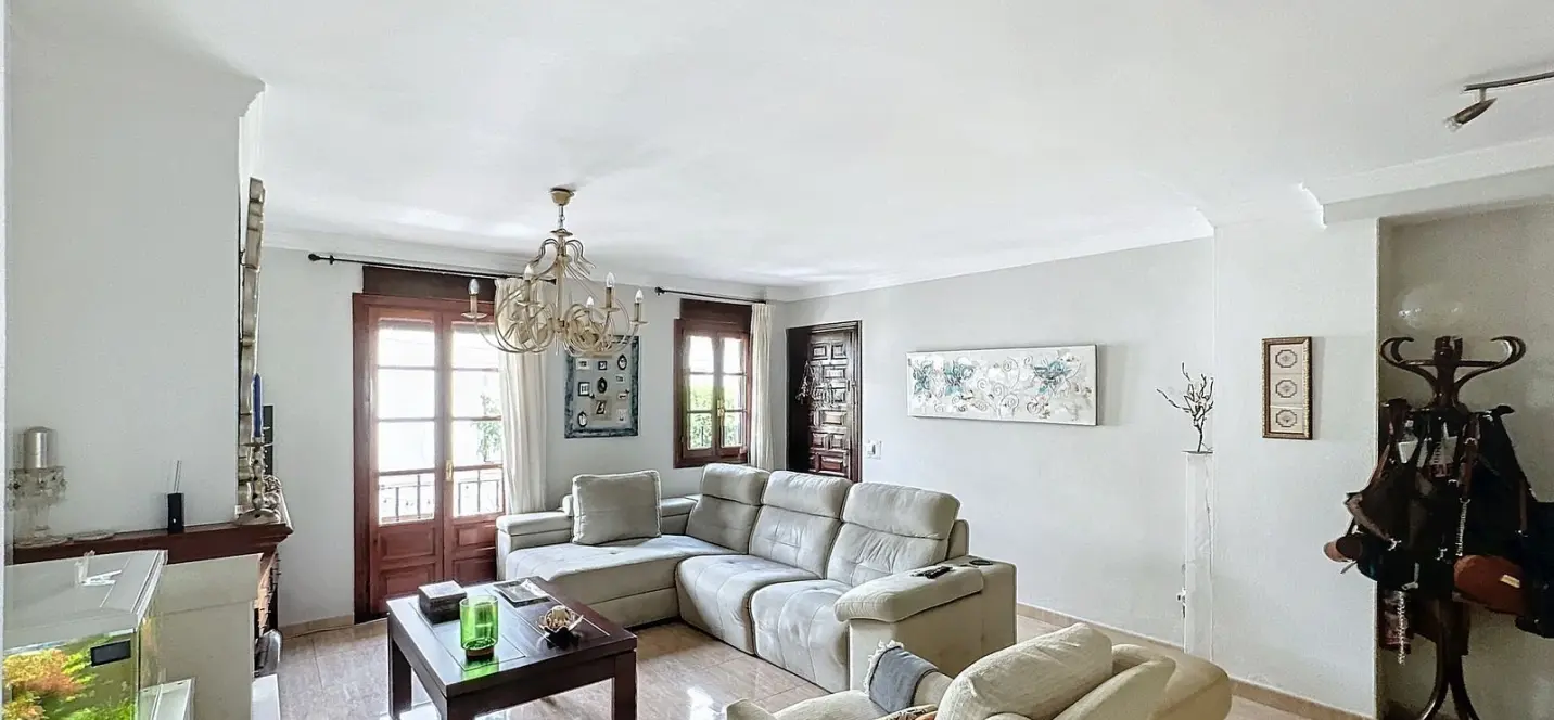 Venta de casa pareada en Estepona 2